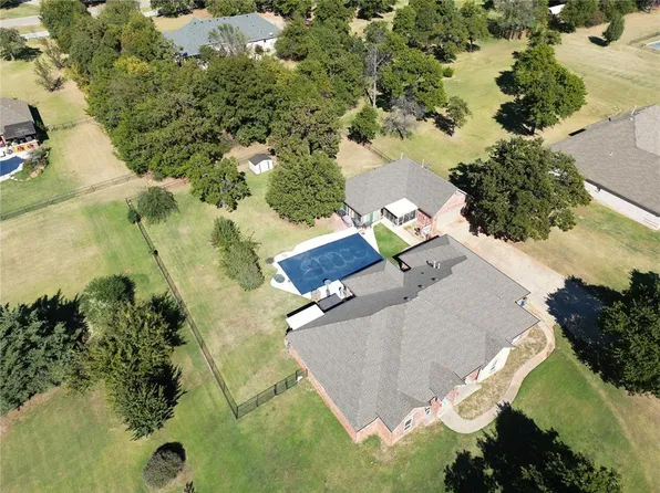 16355 Cobblestone Cir, Choctaw, OK 73020