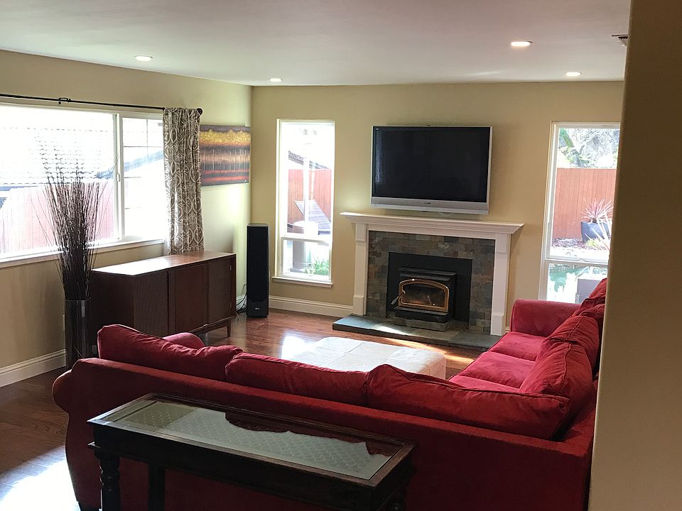 1st image of 3297 Pomo Ct