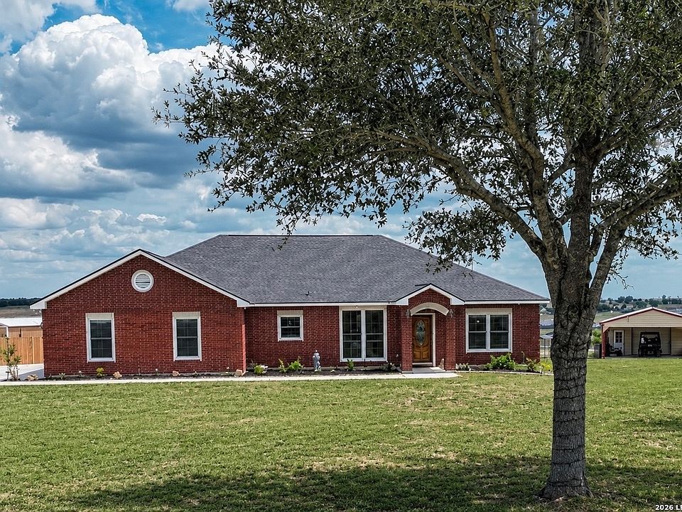 1st image of 700 Lake Valley
