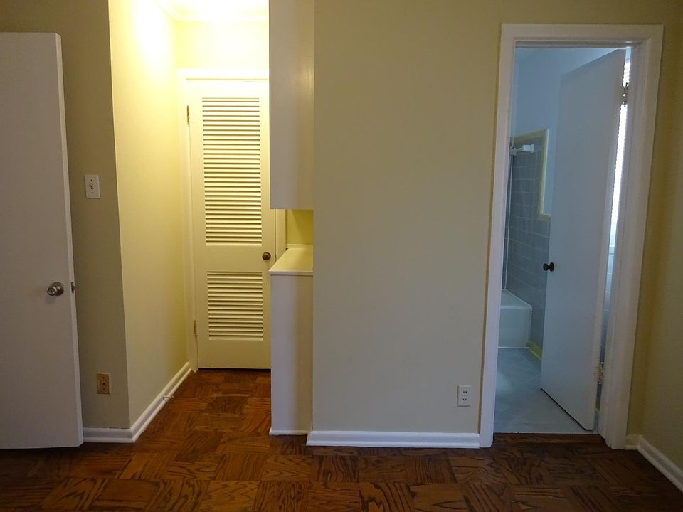 1st image of 2211 W Alabama St APT 2
