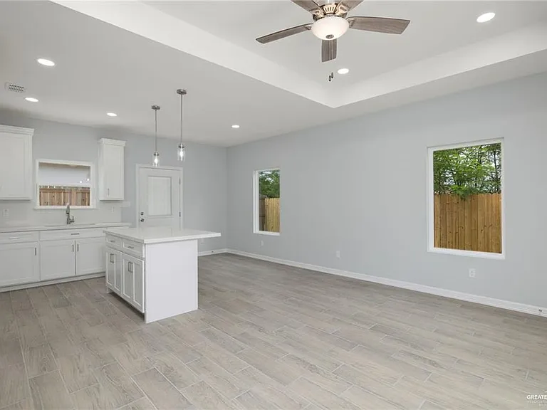 416 E Acacia Ave #2 — Photo 15