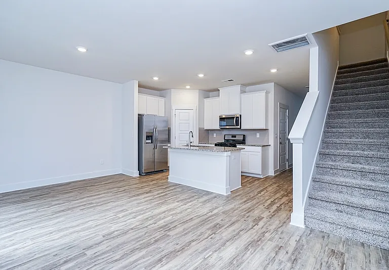 303 Windsinger Ln — Photo 4