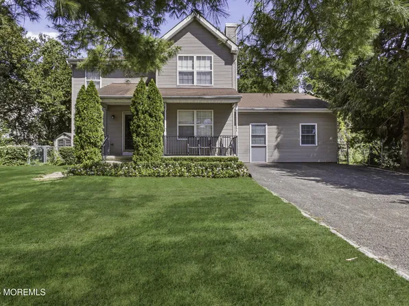 1300 Medina Road, Lakewood, NJ 08701