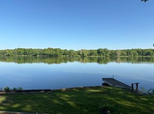 2953 E Lake Paradise Rd, Mattoon, IL 61938