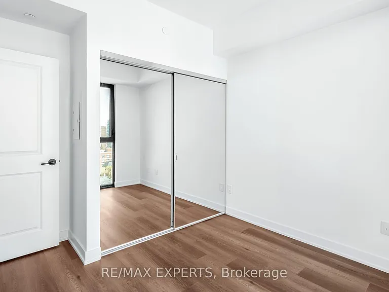 2075 Lakeshore Rd #910 — Photo 34