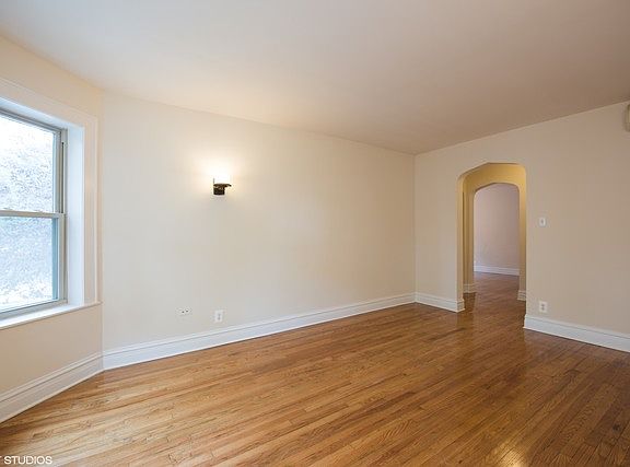 Living Room Empty 