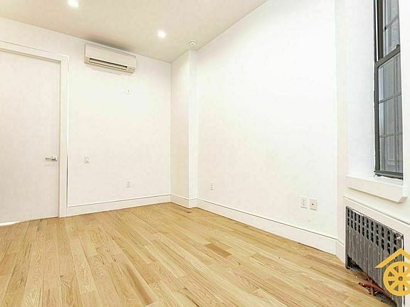 5th image of 1154 Gates Ave #1CC
