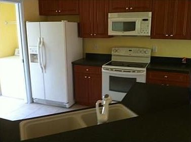 3rd image of 3873 SW Hale St