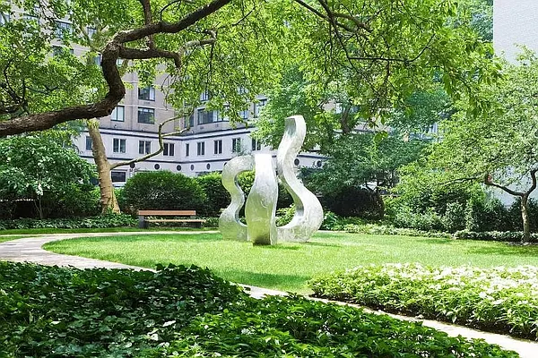 Rented by Douglas Elliman | media 14