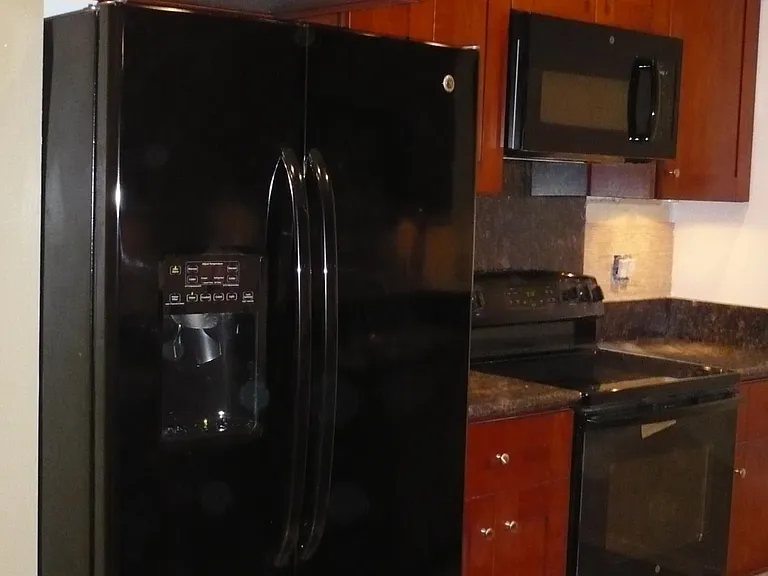 8310 Regents Rd #1C — Photo 1