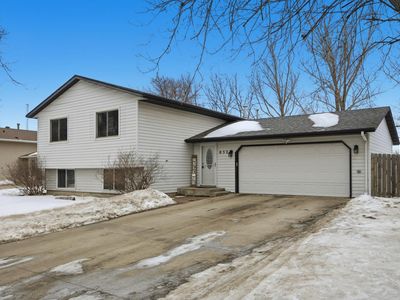832 5th Ave E, West Fargo, ND, 58078