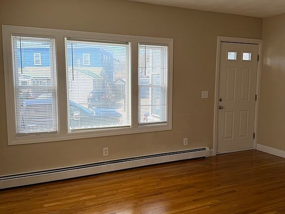2nd image of 43-45 Exeter St