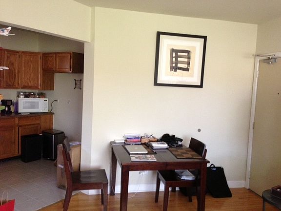 5th image of 1848 N Winnebago Ave APT 2R