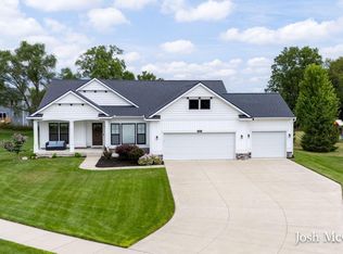 3243 Harmon Ct SE, Caledonia, MI 49316