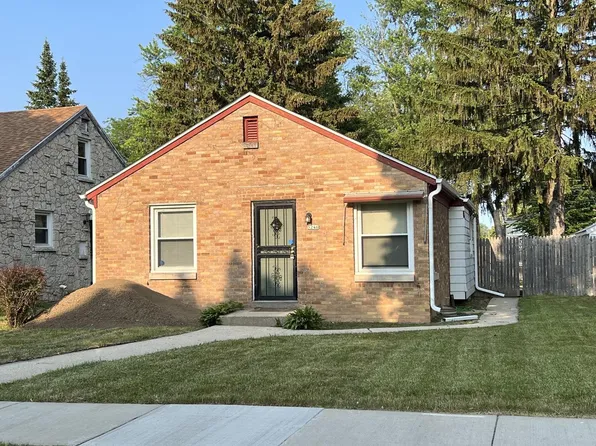 5246 North 27th STREET, Milwaukee, WI 53209