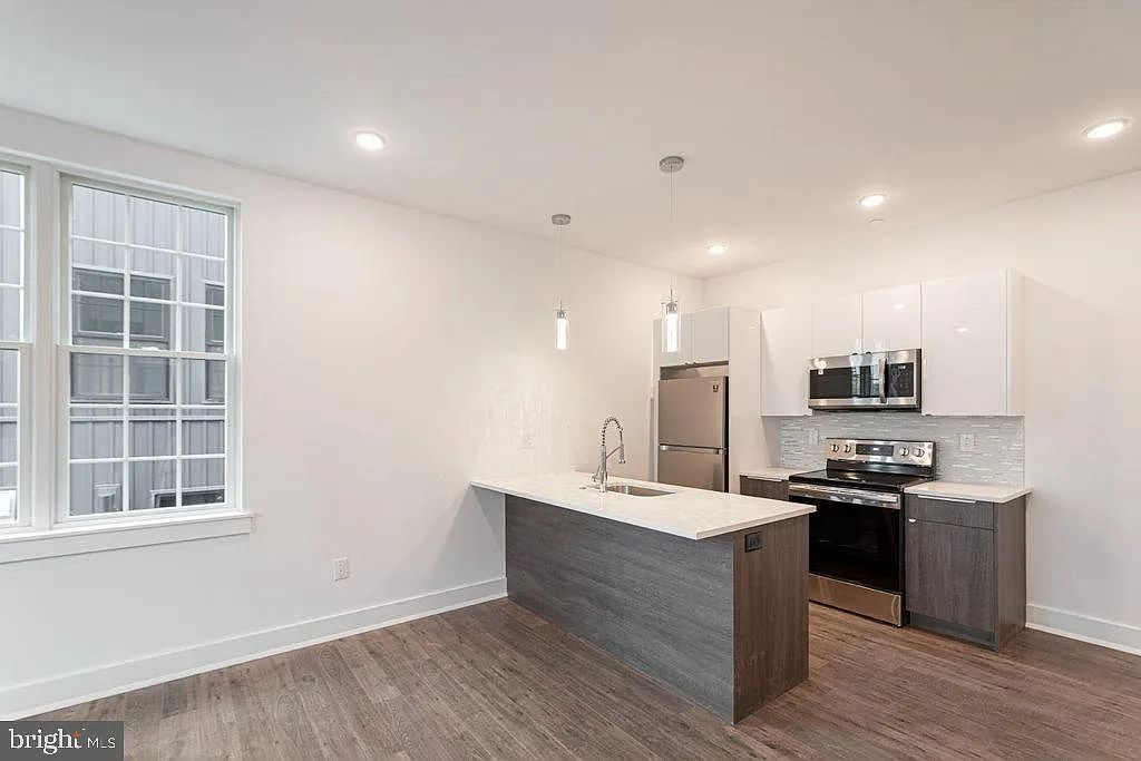 1 bed, 515 sqft, $1,600 — Photo 3