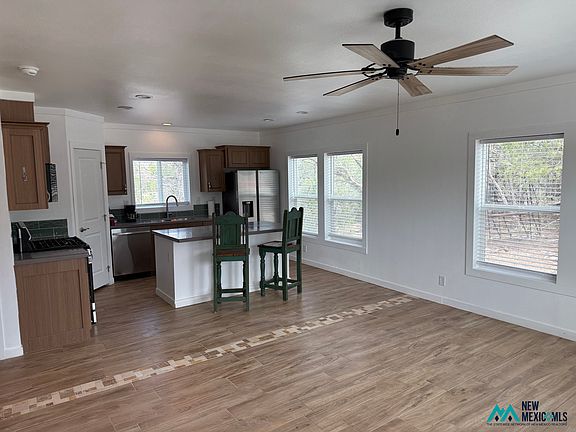5th image of 23 Juniper Ln