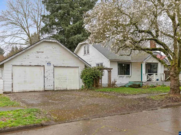 1095 Donna Ave NE, Salem, OR 97301