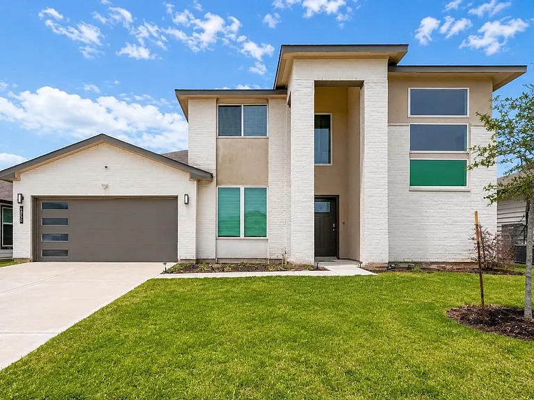 6850 Amber Cliff Ln — Photo 1