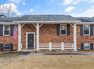 8225 Cricket Rd, Powell, TN 37849