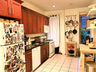 Rented by Rapid Realty Cobble Hill