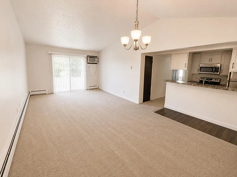 7456 E Huntington Dr #5 — Photo 6