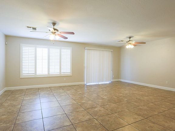 5th image of 2839 N 89th Dr
