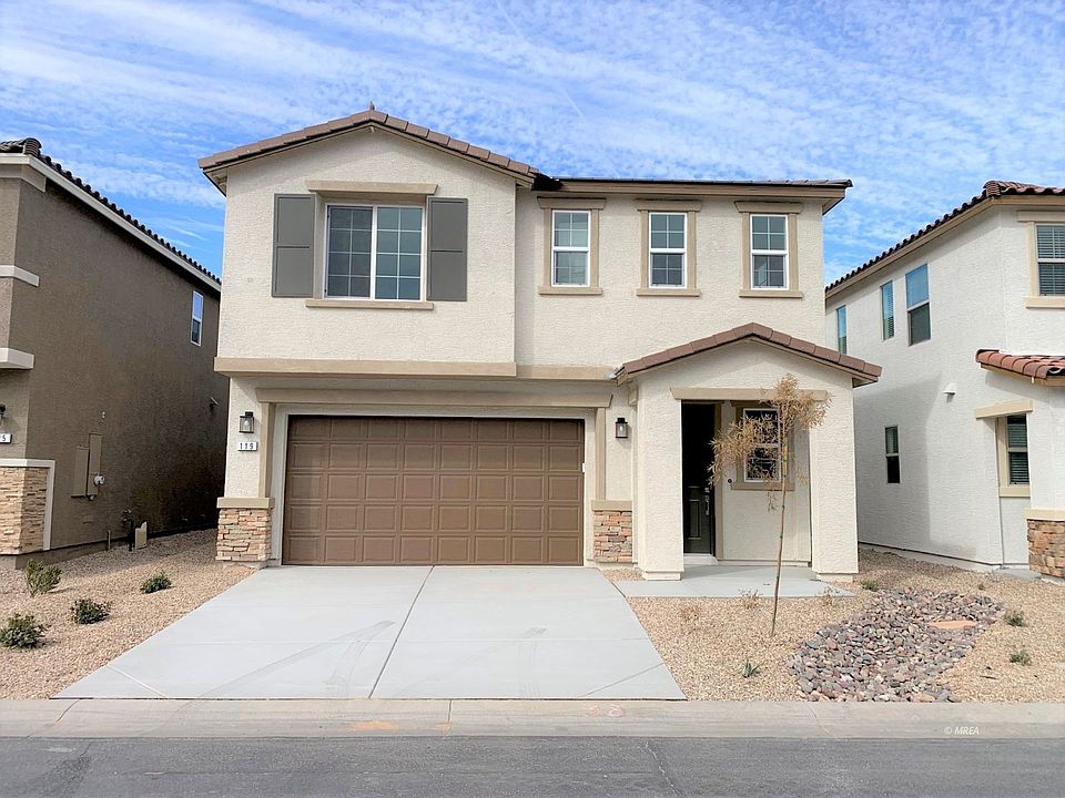 1st image of 119 Parliament Cyn