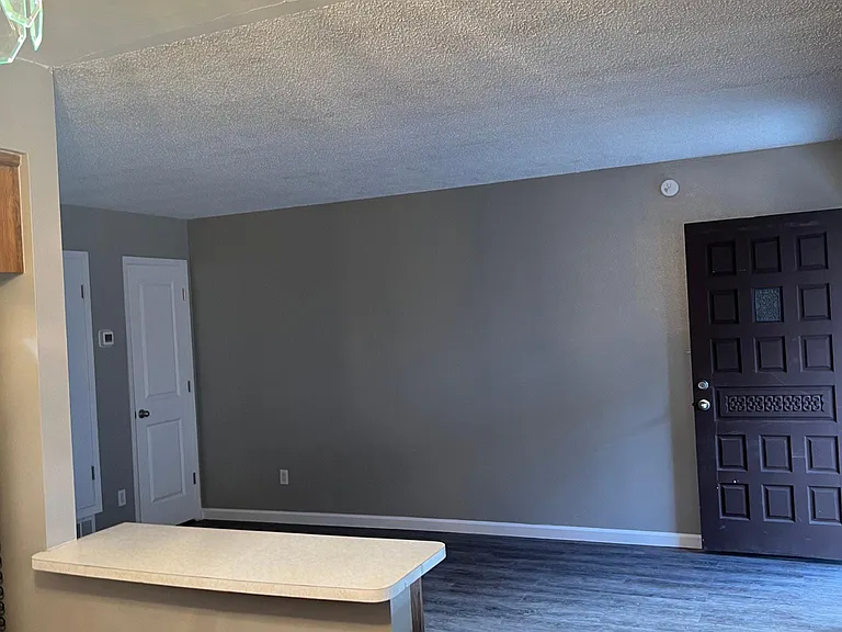 3608 Lafayette Dr NE #B — Photo 2