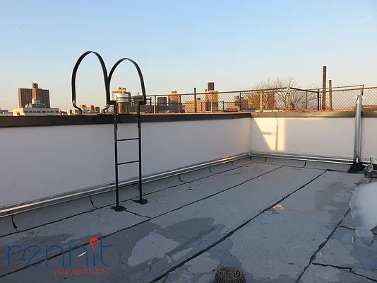 Rented by Rennit Inc. | media 52