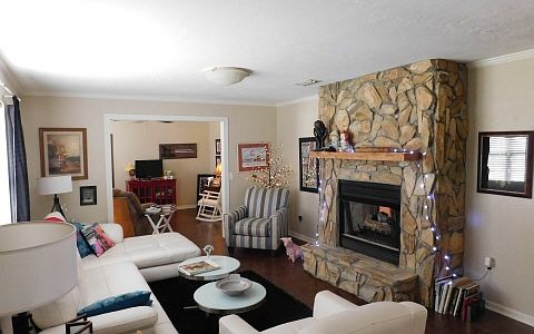 2nd image of 139 SW Partridge Ct
