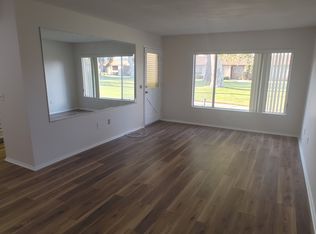 618 S Santa Fe St APT 5, Hemet, CA 92543