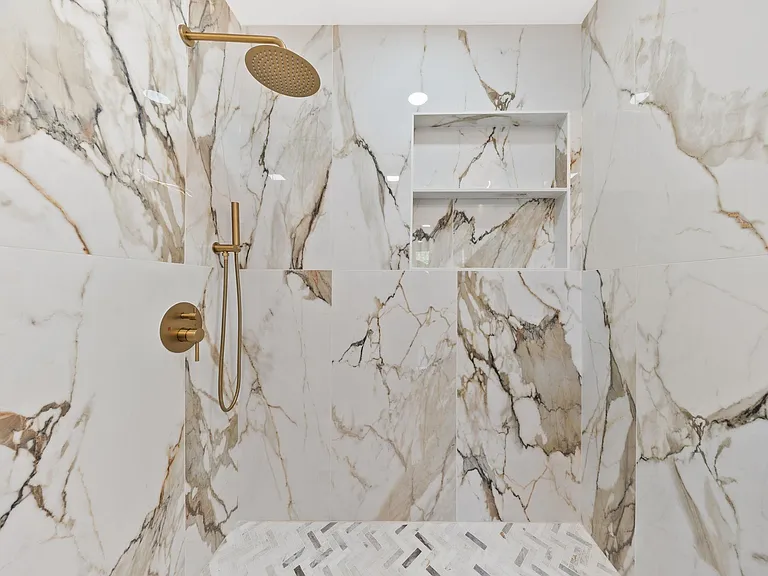 211 New York Ave #2 — Photo 21