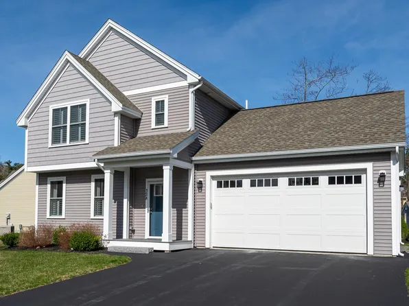 138 Shore Drive, Nashua, NH 03062