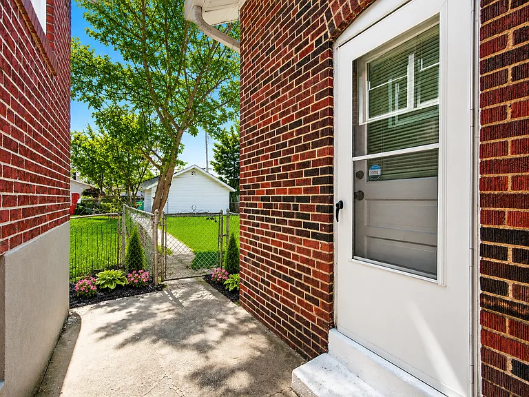 2230 Richert Pl — Photo 26