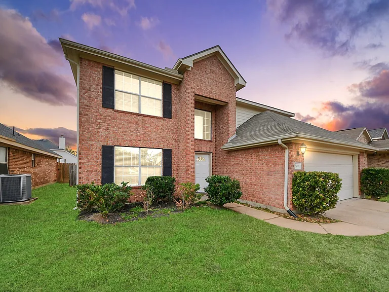 6411 Bright Falls Ln — Photo 1