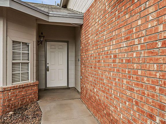 3rd image of 12217 Chato Villa Dr