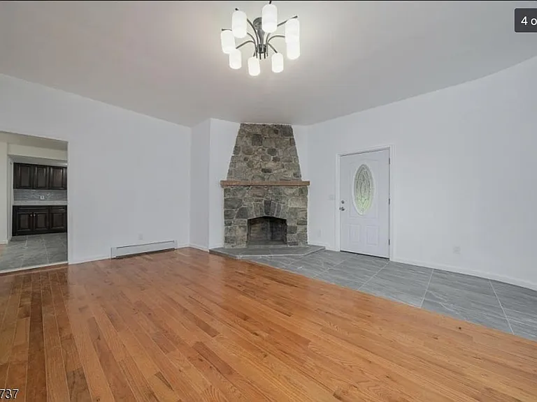 64 Mountainview Ave — Photo 4