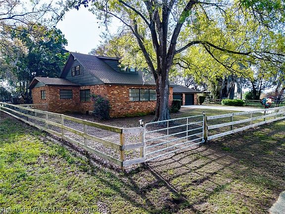 5th image of 200 N Lotela Ave
