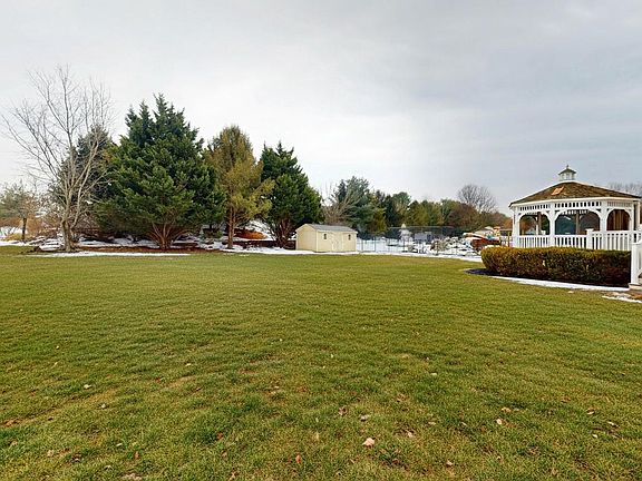 5th image of 143 Yorktown Rd