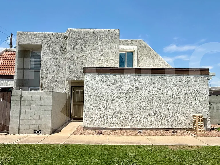 6836 S Jentilly Ln — Photo 5