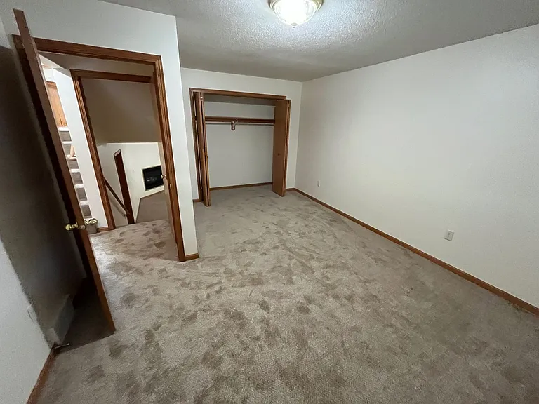 2622 Harvey Dr — Photo 5