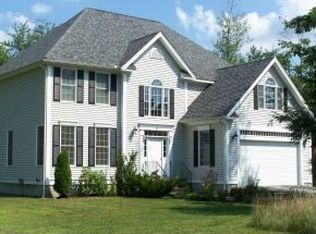 5 Wild Turkey Rd, Deerfield, NH 03037