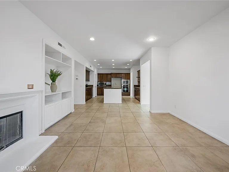 15767 Flight Ave — Photo 7