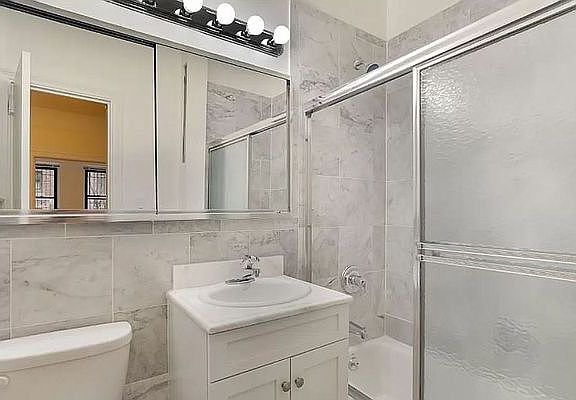 5th image of 119 E 89th St APT 2B