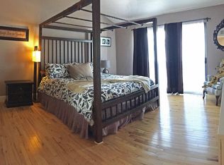13012 Valleyheart Dr APT 2, Studio City, CA 91604