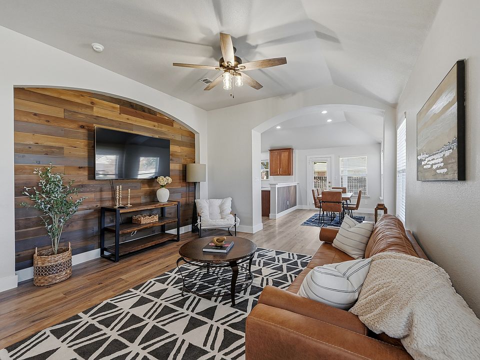 1st image of 3321 Versante Dr