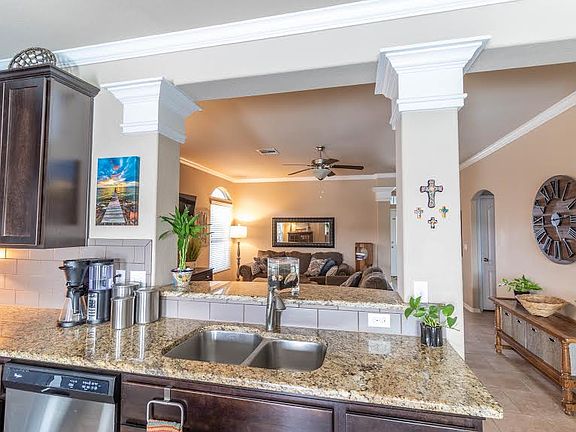 5th image of 113 Lighthouse Cove Dr