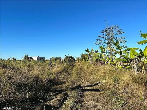 4276 2nd Rd, Labelle, FL 33935