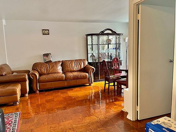5th image of 50 Bayard St Frnt 3